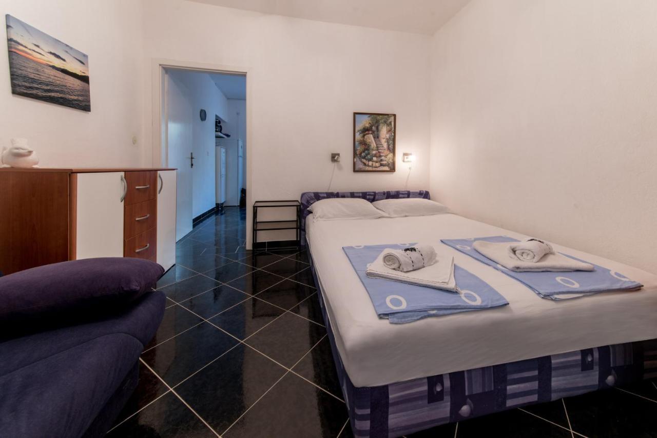 Apartments Niko โพรไมนา ภายนอก รูปภาพ