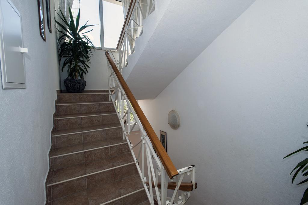 Apartments Niko โพรไมนา ภายนอก รูปภาพ